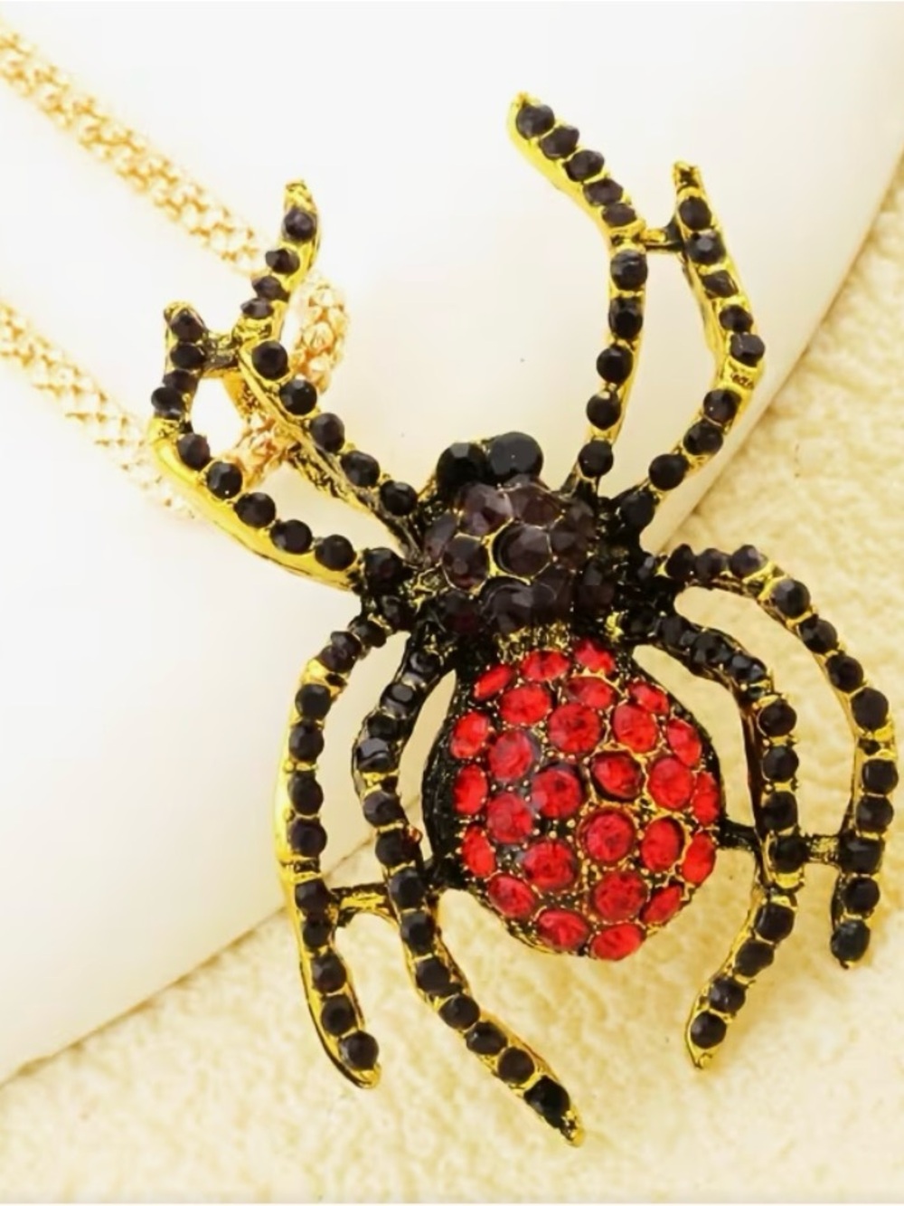 🕷️ Betsey Johnson Gold-Tone Spider Necklace with Red and Black Crystals 🕷️